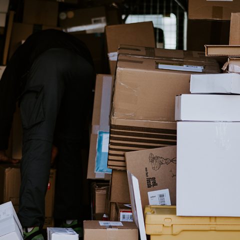 Returkulturen göder soptippen – ny forskning om produktförstöring