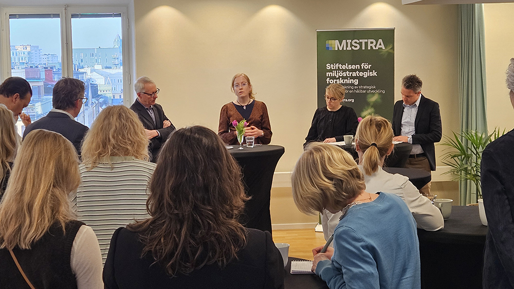 På Mistras frukostseminarium den 18 mars möttes forskning och finanssektorn för att diskutera kapitalflöden och hur livsmedelskedjans aktörer kan samverka för att möta klimat- och biodiversitetsutmaningar, stärka beredskapen och säkra framtidens matförsörjning.